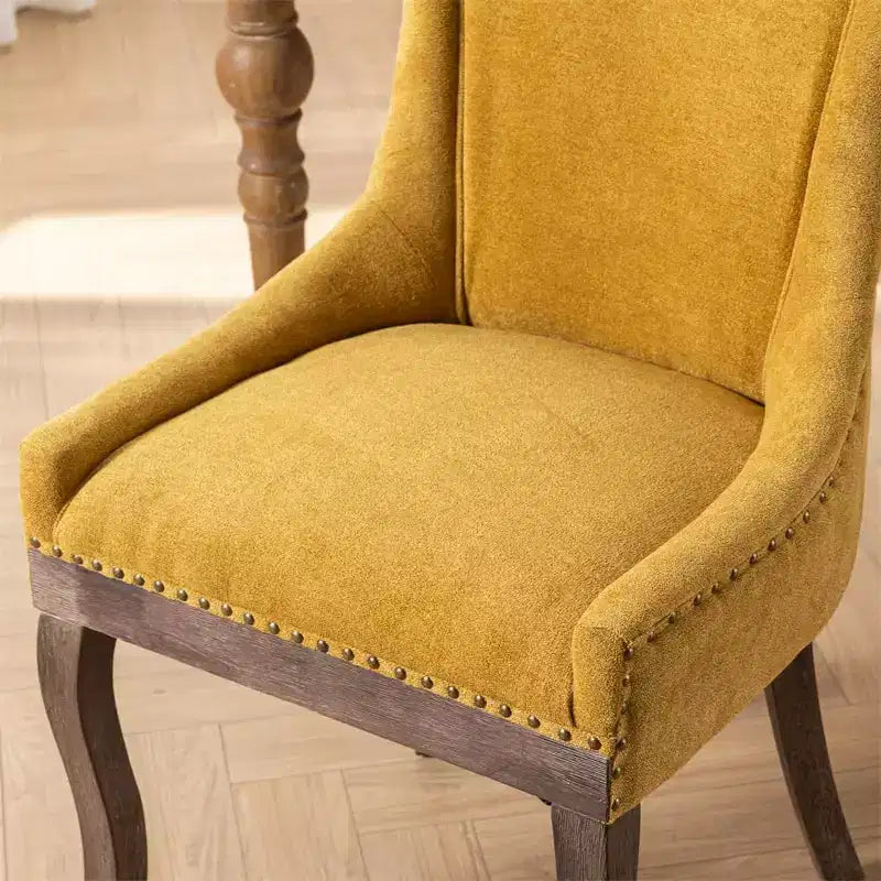 Lot de 2 chaises de salle à manger modernes, chaises d'appoint en tissu avec pieds en bois aux tons neutres, clous décoratifs couleur bronze.